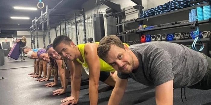 People doing pushups